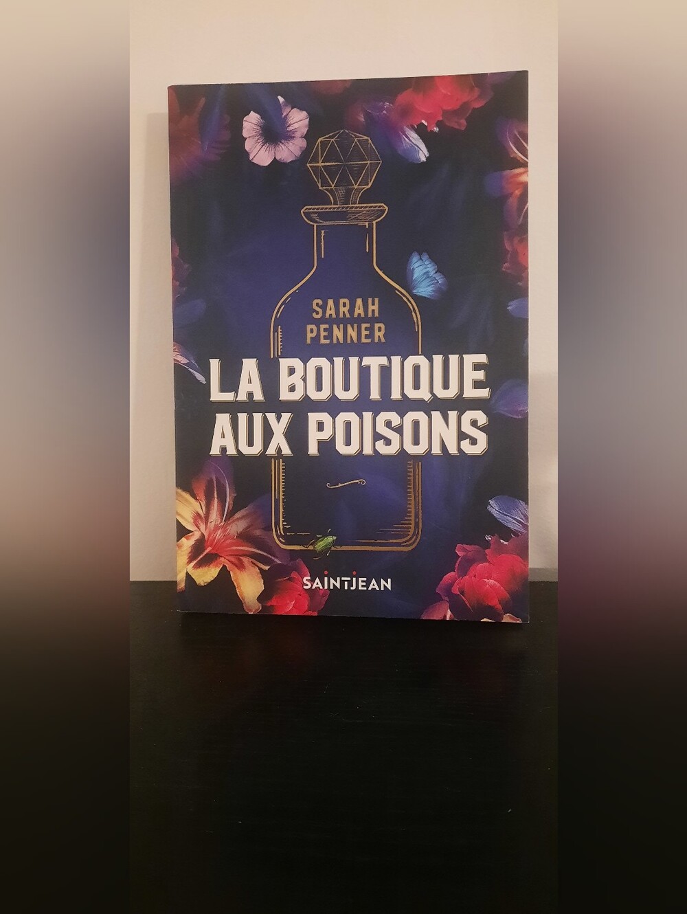 La Boutique aux Poisons - Floral Navy Book